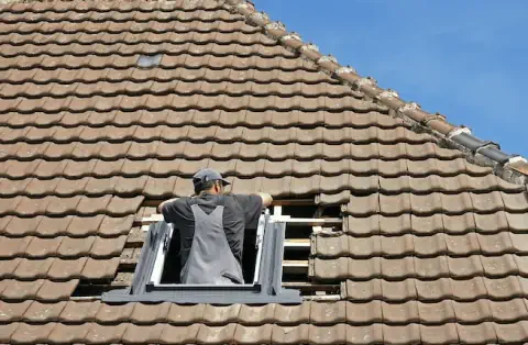 Pose de velux - Oradour Saint-Genest